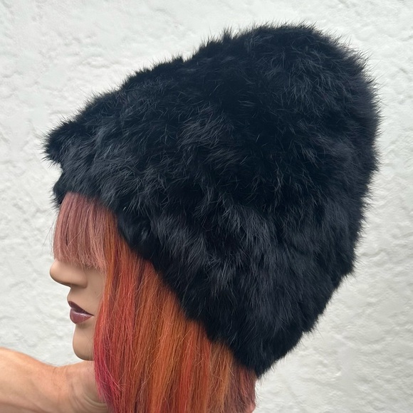 BARNEYS NEW YORK Fur Cap/Hat. Black - Picture 2 of 13
